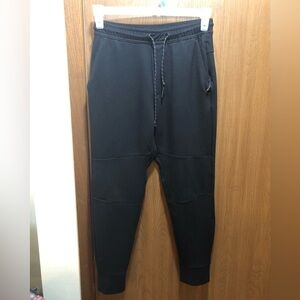 American Eagle black joggers